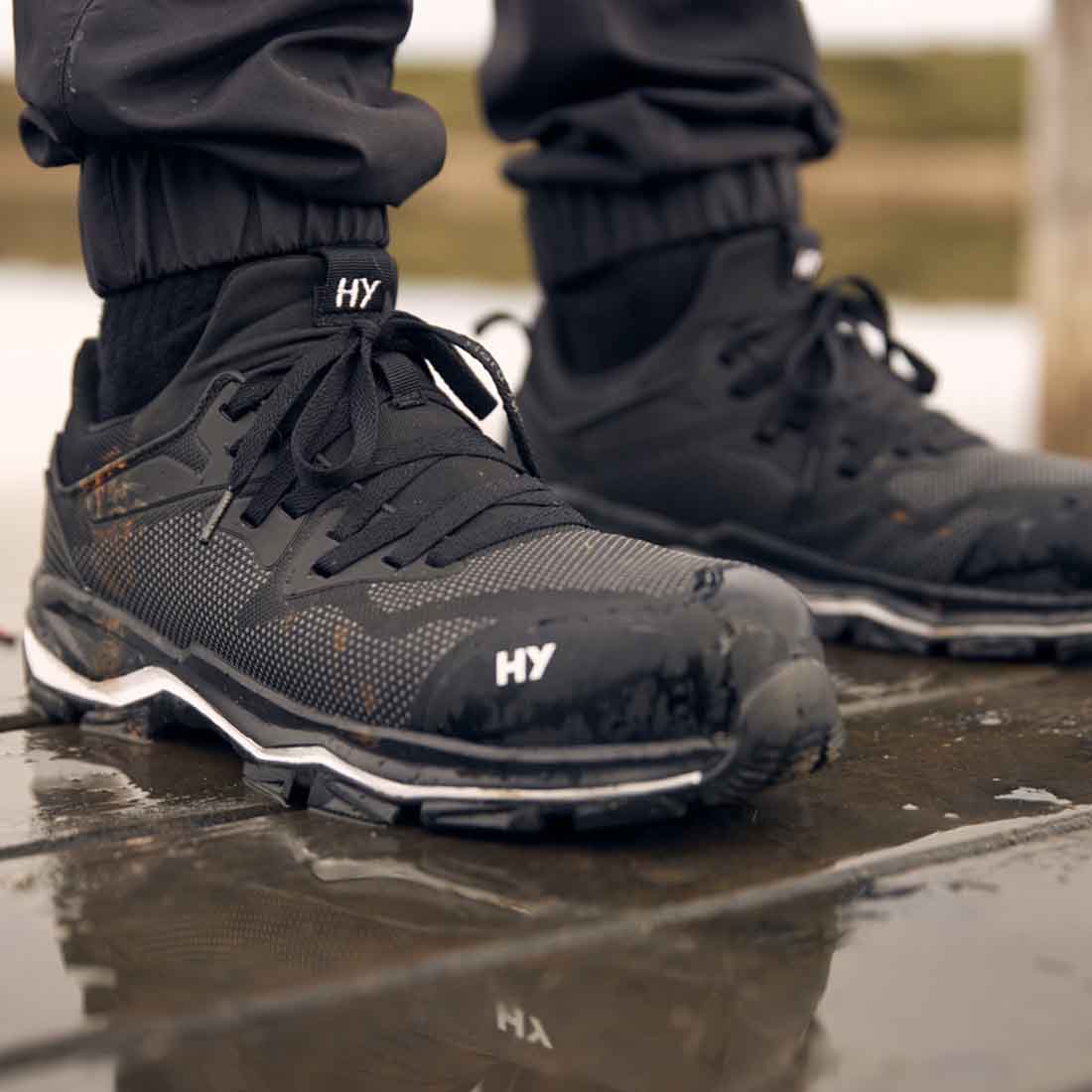 Hard Yakka Icon Sport Safety Trainers in Black | Men&