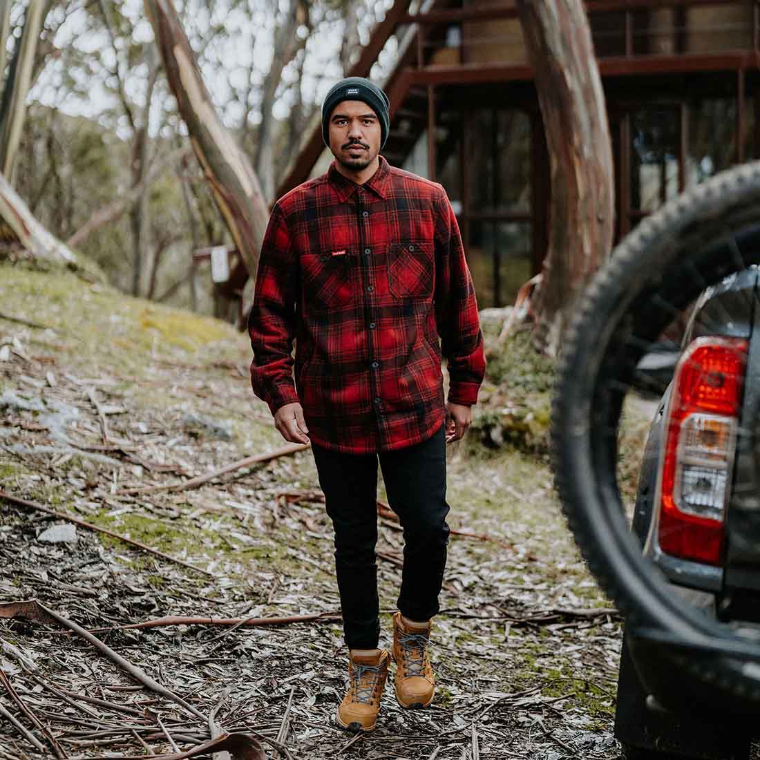 Hard Yakka Sherpa Jacket in Red | Men&