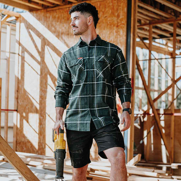 Hard Yakka Men's Lightweight Check Flannel Shirt in Green